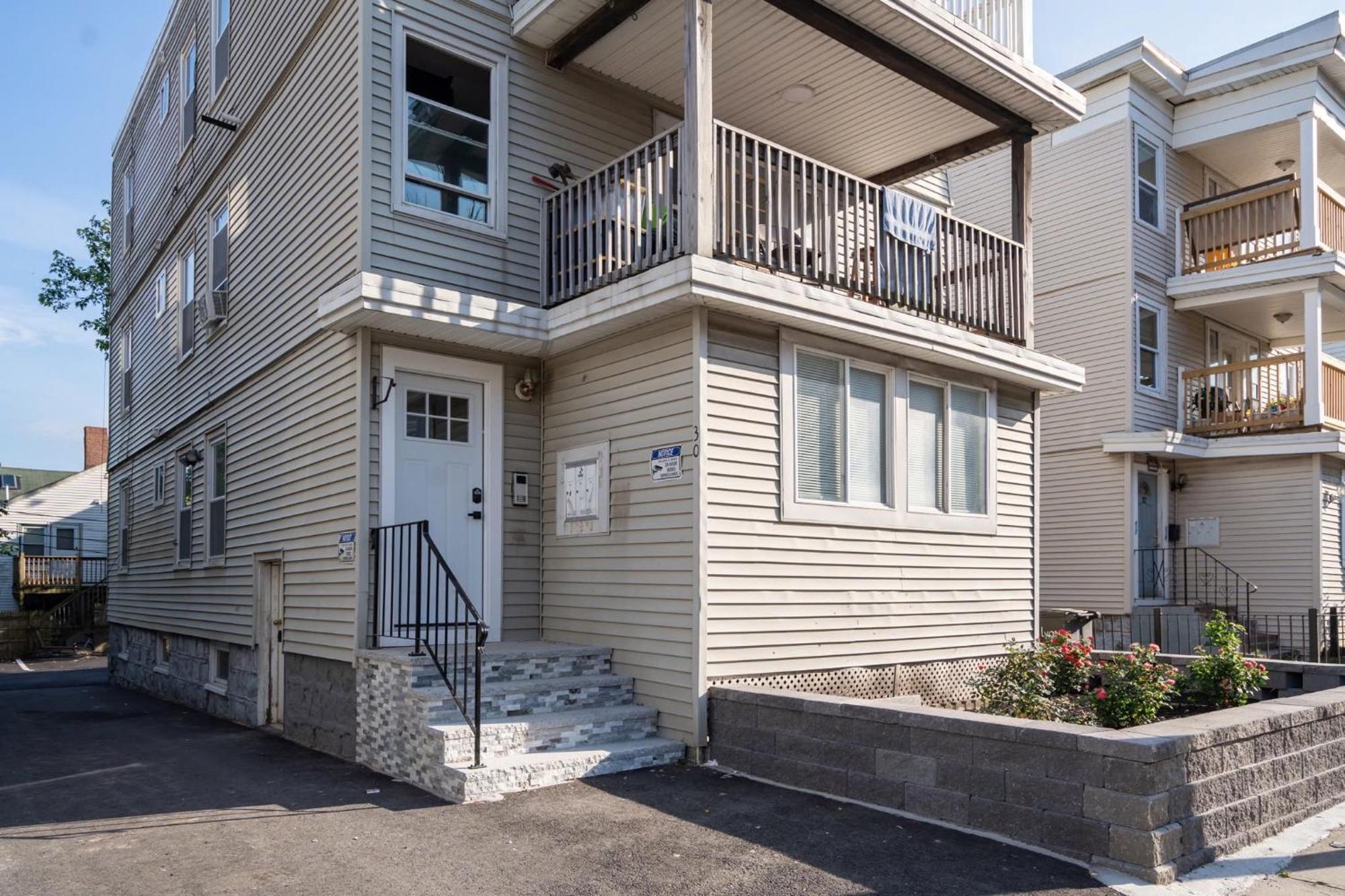 30-1 4Br Boston - Comfortable Apt Near Mbta Екстериор снимка
