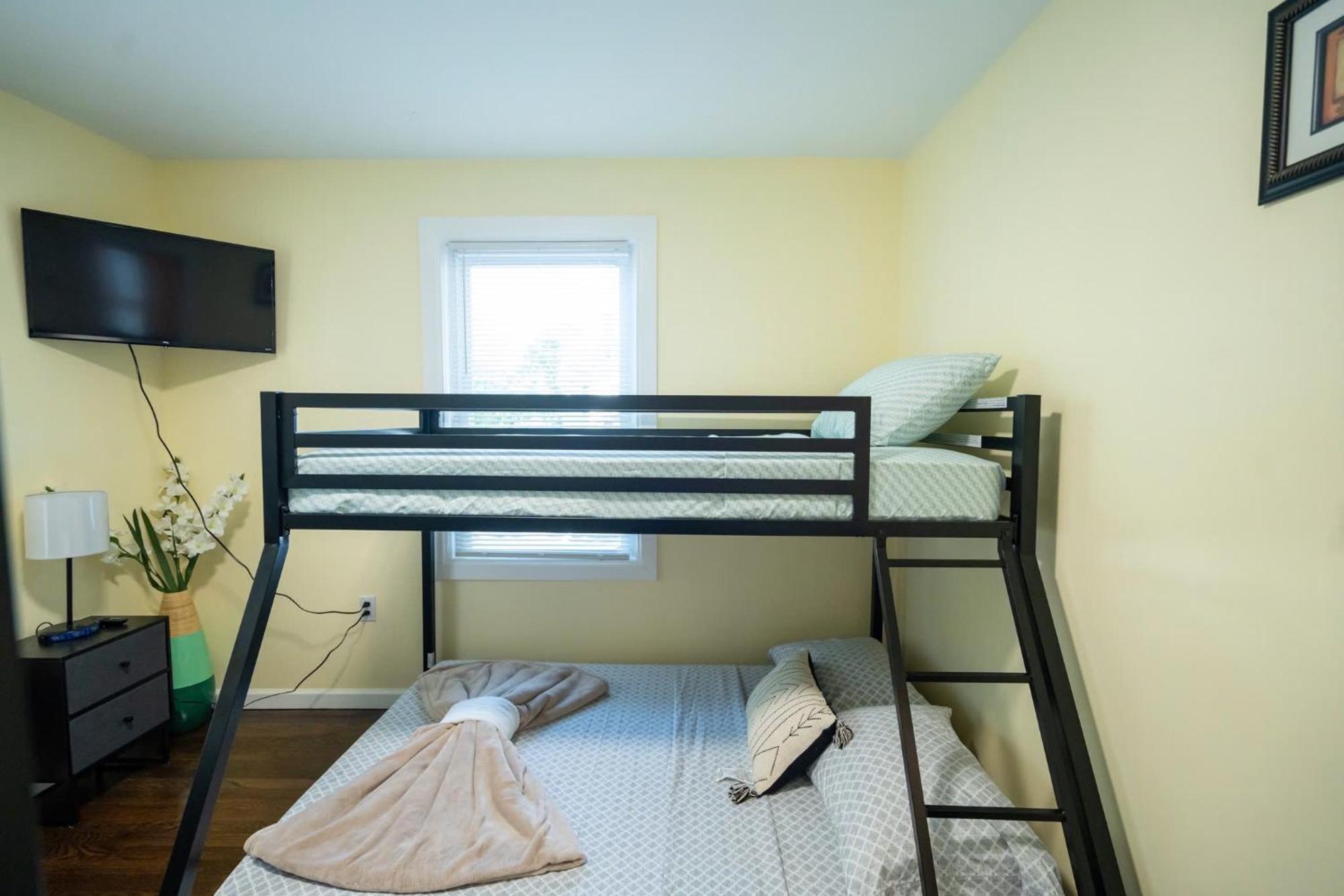30-1 4Br Boston - Comfortable Apt Near Mbta Екстериор снимка
